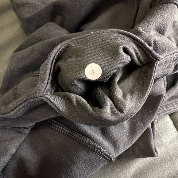 Lululemon cropped leggings - Picture 3 of 3